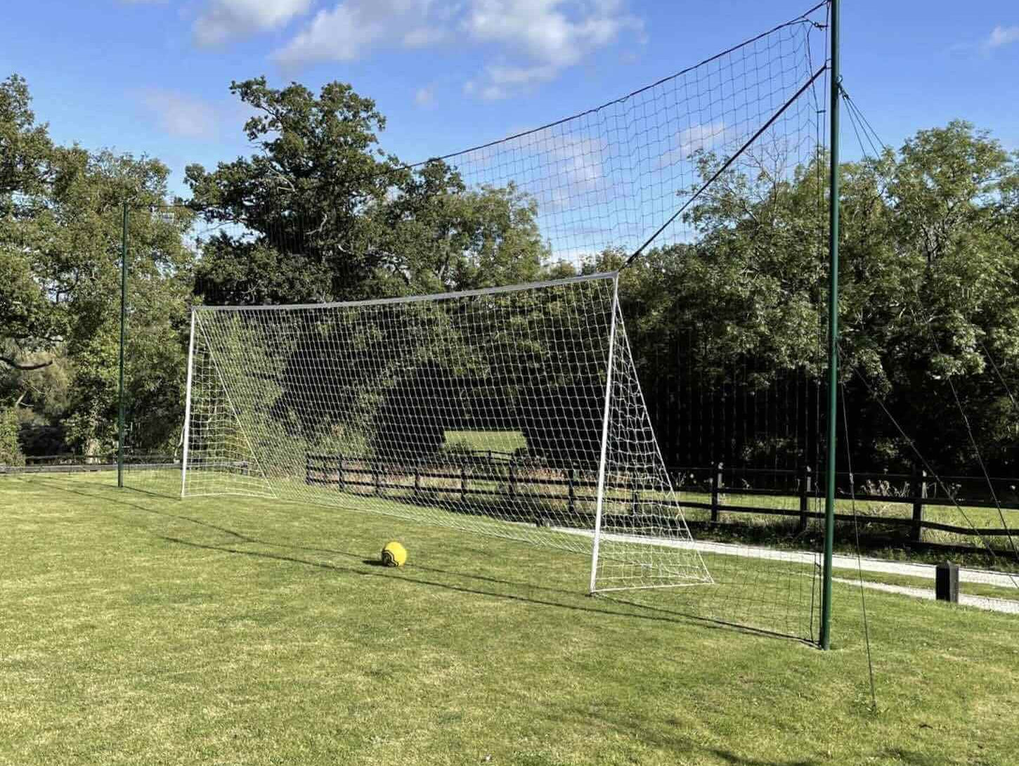 Open Goaaal vs QuickPlay: Which Soccer Rebounder Is Right for You?