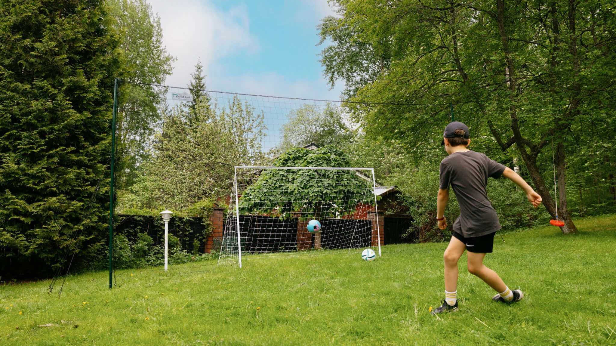 Kids Soccer Goal. The Smart Parents Guide to Choosing the Best.