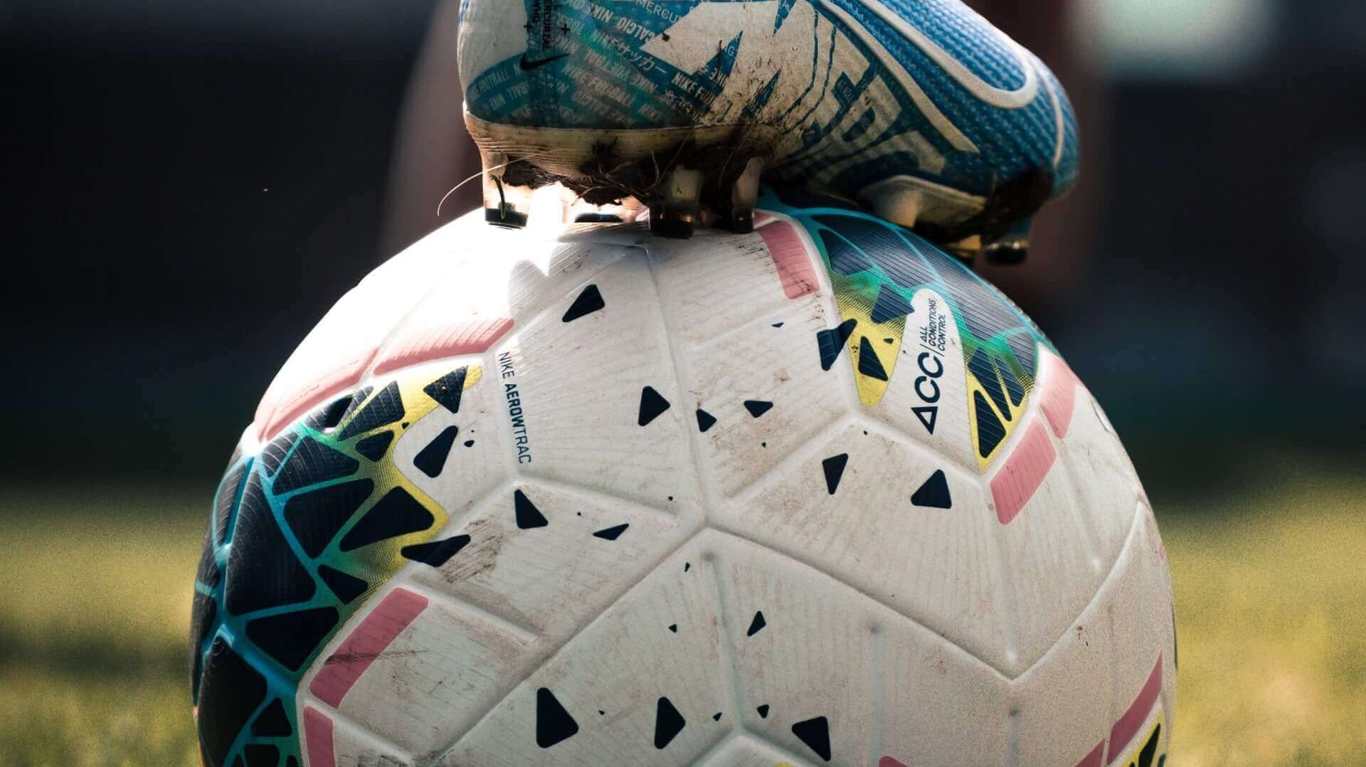 6 Soccer Dribbling Drills to Master Ball Handling